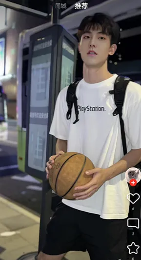 ����2025���ذ�װ